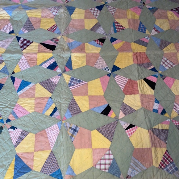 Vintage 1930-40s Handmade Feed Sack  GRANDMA'S FLOWER GARDEN QUILT 80”x67” - Picture 8 of 16